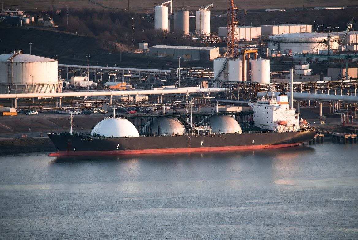 Öl- und Gas- sowie Energienachrichten vom 4. Juni 2026: EIA-Lagerbestandsdaten, Analystenprognose bis 2027, OPEC+ am 7. Juni, Flugtreibstoff, LNG und Strommarkt